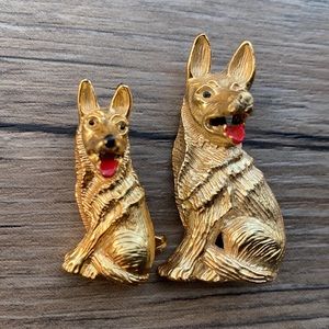 Gold Tone Wolf Dog Pin Brooch Costume Jewelry GERRYS 1970's Figural Animal(2)